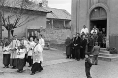 Hungary, Budapest XVII., Péceli út 229., Rákoscsabai Nepomuki Szent János-templom. A felvétel a virágvasárnapi körmenet és barkaszentelés alkalmával készült., 1960, Hámori Gyula, Budapest, Fortepan #276588