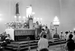 1959, Hámori Gyula, candlelight, ritual, altar, Fortepan #276627