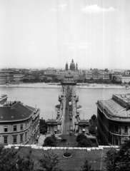 Magyarország, Budapest I.,Budapest V., kilátás az Alagút feletti sétányról a Clark Ádám tér, a Széchenyi Lánchíd és a Bazilika felé., 1941, Korner Veronika, Budapest, Fortepan #276863