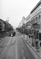 Magyarország, Budapest V.,Budapest XIII., Szent István körút a Margit híd felé nézve. A felvétel a Marx téri építési munkálatok idejére felállított, ideiglenes gyalogos felüljárón készült., 1980, Obetkó Miklós, Budapest, Fortepan #277137