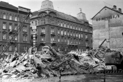 Magyarország, Budapest VI.,Budapest XIII., Váci út, a felvétel a Westend-ház bontásakor készült. Háttérben a Kádár utca sarkán álló épületek láthatók., 1978, Obetkó Miklós, Budapest, Fortepan #277309