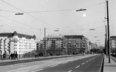 Hungary, Budapest XIII., Margit híd, szemben a Jászai Mari téri házak láthatók. Jobbra a Szent István körút., 1969, Obetkó Miklós, Budapest, rails, Fortepan #277364