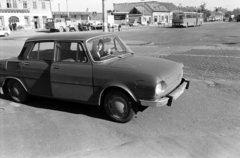 Slovakia, Május 1. tér (Námestie 1. Mája)., 1977, Obetkó Miklós, cobblestones, Skoda-brand, untitled, Fortepan #277390