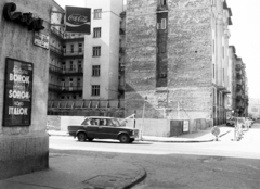 Hungary, Budapest XIII., Katona József utca 14., Csöpi eszpresszó a Tátra utcai kereszteződésnél., 1983, Obetkó Miklós, vacant land, Lada-brand, street name sign, firewall, Budapest, Fortepan #277583