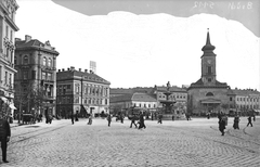 Hungary, Budapest VIII.,Budapest IX., Kálvin tér a Múzeum körút felől nézve. A Danubius-kúttól jobbra a református templom., 1904, Deutsche Fotothek / Brück und Sohn, sculpture, church clock, tram, square, church, wooden butte, fountain, protestant, Budapest, Fortepan #277689