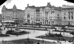 Hungary, Budapest V., Szabadság tér, szemben a Perczel Mór és a Kiss Ernő utca közötti épülettömb. Jobbra az Osztrák-Magyar Bank (később Magyar Nemzeti Bank) épülete., 1905, Deutsche Fotothek / Brück und Sohn, shader, relief, architectural ornament, Budapest, Fortepan #277743