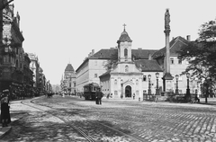 Hungary, Budapest VII.,Budapest VIII., Rákóczi (Kerepesi) út, balra a távolban a Keleti pályaudvar. Szemben a Szent Rókus-kápolna, mögötte a Rókus kórház, előtte a Maria Immaculata szobor., 1905, Deutsche Fotothek / Brück und Sohn, Best of, street view, Marie pillar, medical institution, chapel, tram, Budapest, Fortepan #277744