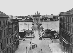 Magyarország, Budapest I.,Budapest V., kilátás az Alagút tetejéről a Clark Ádám tér, a Széchenyi Lánchíd és a Bazilika felé., 1910, Deutsche Fotothek / Brück und Sohn, Budapest, Fortepan #277858