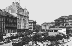 Magyarország, Budapest V.,Budapest VIII., Kálvin tér, előtérben jobbra a Báthory kávéház, távolabb középen a Magyar Nemzeti Múzeum., 1912, Deutsche Fotothek / Brück und Sohn, Budapest, Fortepan #277877