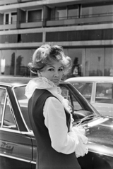 1967, Artfókusz, woman, smoking, looking back, Fortepan #277961