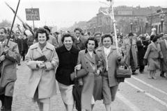 1960, Artfókusz, hold upper arms, march, women, Fortepan #278180