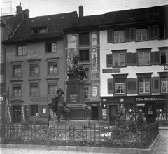 Németország, Bad Säckingen, Münsterplatz a Scheffel-emlékművel., 1917, Schoch Frigyes, szobor, utcakép, Joseph Victor von Scheffel-ábrázolás, Fortepan #27841