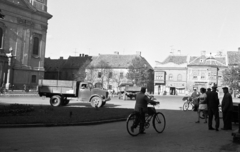 Hungary, Pápa, Fő tér, balra a Nagytemplom., 1965, Artfókusz, Fortepan #278498