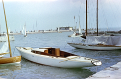 Magyarország, Balatonfüred, a Yacht Club kikötője., 1962, Artfókusz, Fábián József, színes, vitorláshajó, Fortepan #278838