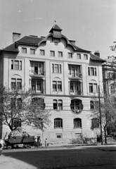 Magyarország, Budapest XI., Villányi út, szemben a felújított 9-es számú ház, a felvétel a Fadrusz utca torkolatánál készült., 1963, Artfókusz, Fábián József, Budapest, Fortepan #279115