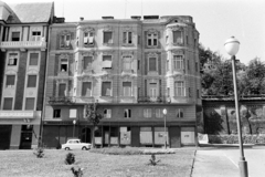 Magyarország, Budapest I., szemben a felújított Lánchíd utca 5-ös számú ház. Jobbra a Sikló utca melletti támfal látható., 1963, Artfókusz, Fábián József, Budapest, Fortepan #279415