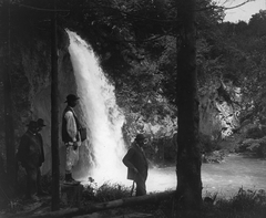 Horvátország, Plitvice Nemzeti Park, vízesés., 1908, Schoch Frigyes, népviselet, vízesés, Fortepan #27945