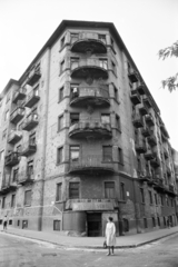 Magyarország, Budapest XII., Csörsz utca, a felújításra váró 1-es számú ház, jobbra az Avar utca., 1962, Artfókusz, Fábián József, Budapest, Fortepan #279484