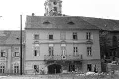 Hungary, Tabán, Budapest I., Döbrentei utca 15., háttérben az Alexandriai Szent Katalin-templom tornya., 1960, Artfókusz, balcony, Budapest, Fortepan #279611