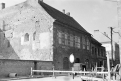 Magyarország, budai Vár, Budapest I., Országház utca 2., 1959, Artfókusz, Fábián József, tűzfal, lakóház, kompresszor, munkatér-határolás, Budapest, Fortepan #279778