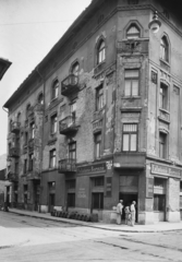 Magyarország, Budapest VIII., Nagy Templom utca - Práter utca sarok., 1957, UVATERV, borozó, hordó, közvilágítás, Budapest, Fortepan #27980