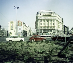 Magyarország, Budapest VIII.,Budapest IX.,Budapest V., Kálvin tér, középen az Állami Biztosító székháza az Üllői út és a Ráday utca között, balra a Baross utca torkolata., 1986, Artfókusz, Fábián József, Budapest, Fortepan #280107