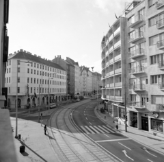 Magyarország, Budapest II., Margit körút (Mártírok útja), kilátás a 38/a számú házból, 1982, Artfókusz, Fábián József, gyalogátkelő, Budapest, ház, Fortepan #280181