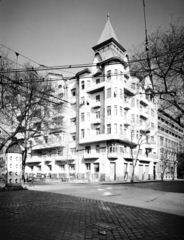 Magyarország, Budapest XIV., Dózsa György út, szemben a 17-es számú épület a Goldmann-ház, balra az Abonyi utca., 1976, Artfókusz, Fábián József, Budapest, Fortepan #280215