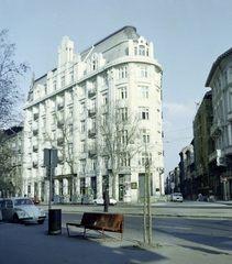 Magyarország, Budapest VI., Bajcsy-Zsilinszky út, jobbra a Dessewffy utca házsora látható., 1980, Artfókusz, Fábián József, Budapest, Fortepan #280238