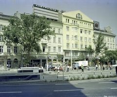 Magyarország, Budapest V.,Budapest IX., Kálvin tér, házsor a Királyi Pál utca és a Kecskeméti utca között., 1980, Artfókusz, Fábián József, Budapest, Fortepan #280287