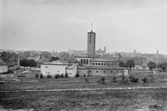 Hungary, Sopron, kilátás a Mikes Kelemen utca felől a Szent István király-templom felé, mögötte a Fapiac melletti házsor látható., 1965, Artfókusz, Fortepan #280461