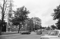 Dánia, Koppenhága, Churchillparken, balra a Sankt Albans Kirke, jobbra a Gefionspringvandet., 1966, Artfókusz, Fábián József, Volkswagen Transporter 2, Fortepan #280761