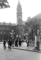 Hungary, Győr, Baross Gábor (Lenin) út, szemben a Városháza., 1965, Artfókusz, bicycle, Fortepan #281152