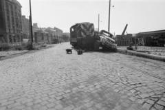 Magyarország, Budapest IX., Dunaparti teherpályaudvar, balra a Soroksári út Pápay István utca - Tóth Kálmán utca - Vágóhíd utca közötti épületsora látható. A kép forrását kérjük így adja meg: Fortepan / Budapest Főváros Levéltára. Levéltári jelzet: HU.BFL.XV.19.c.10, 1972, Budapest Főváros Levéltára / BRFK helyszínelési fényképei, BRFK Hivatala Bűnügyi Technikai Osztály, MÁV M44 sorozat, baleset, ZiL-130, Budapest, Fortepan #281658