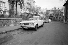 Magyarország, Budapest II., Nyúl utca, szemben a Fillér utca. A kép forrását kérjük így adja meg: Fortepan / Budapest Főváros Levéltára. Levéltári jelzet: HU.BFL.XV.19.c.10, 1972, Budapest Főváros Levéltára / BRFK helyszínelési fényképei, BRFK Hivatala Bűnügyi Technikai Osztály, Budapest, Zastava 750, rendszám, Polski Fiat 125p, Fortepan #283630