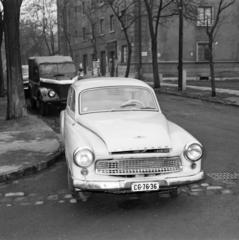 A kép forrását kérjük így adja meg: Fortepan / Budapest Főváros Levéltára. Levéltári jelzet: HU.BFL.XV.19.c.10, 1971, Budapest Főváros Levéltára / BRFK helyszínelési fényképei, BRFK Hivatala Bűnügyi Technikai Osztály, rendszám, GAZ 69, Wartburg 311/312, Fortepan #284312