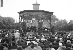 Magyarország, Városliget, Budapest XIV., a Székesfővárosi Zenekar jubileumi, 1000. hangversenye az Iparcsarnok előtti zenepavilonban, 1933. július 8-án., 1933, Bor Dezső, Budapest, Fortepan #284350