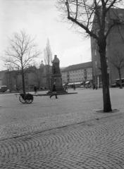 Németország, Jéna, Marktplatz, I. János Frigyes szász választófejedelem szobra („Hanfried”)., 1972, Domokos József, NDK, Fortepan #284578