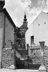 Hungary, Szentendre, Kígyó utca, fenn középen a Belgrád székesegyház (Görögkeleti Püspöki Főszékesegyház)., 1971, Domokos József, Fortepan #284745