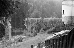 Ukrajna, Jaremcse, a Prut folyó felrobbantott viaduktjának északi hídfője., 1942, Fortepan/Album090, háborús kár, hídroncs, Fortepan #284908