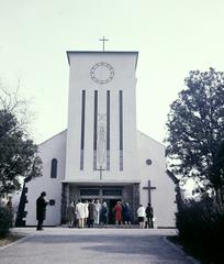 Hungary, Budapest XII., Apor Vilmos (Lékai János) tér, Felső-krisztinavárosi Keresztelő Szent János-templom., 1967, Gara Andor, colorful, Budapest, church, Fortepan #285118