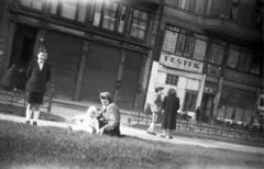 Hungary, Budapest V., Fővám tér, háttérben az 5. és 6. számú ház., 1947, Gara Andor, Budapest, Fortepan #285190