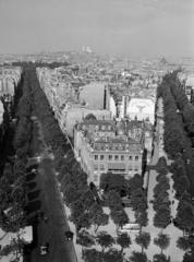 Franciaország, Párizs, Place Charles de Gaulle (Place de L'Etoile), kilátás a Dialadív tetejéről. Balra az Avenue Hoche, jobbra az Avenue Friedland., 1937, Gara Andor, Fortepan #285269