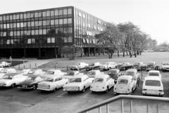 Németország, Köln, Kennedy-Ufer, előtérben a "Landeshaus Köln"., 1963, Gara Andor, parkoló, rendszám, Fortepan #285633