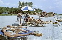 Magyarország,Balaton, Tihany, a Motel strandja., 1959, Gara Andor, Fortepan #285727