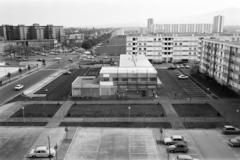 Franciaország, Colmar, kilátás dél felé a Rue de Schongau 1. számú házból, balra a Rue du Dr Albert Schweitzer és folytatása, a Rue Dr Paul Betz., 1965, Gara Andor, Fortepan #285737