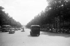 Franciaország, Párizs, Avenue des Champs-Élysées a Place de la Concorde felé nézve., 1957, Gara Andor, Fortepan #285821