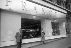 Franciaország, Párizs, Avenue des Champs-Élysées 119., az Air France irodája., 1957, Gara Andor, Fortepan #285822