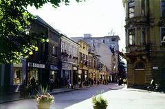 Szlovákia, Trencsénteplic, balra az ulica Kúpeľná végén a Pax gyógyszálló lászik, előtérben jobbra az ulica Jesenského., 1975, Kozák, Fortepan #286530