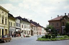 Szlovákia, Késmárk, Fő tér (Hlavné námestie), szemben az ulica Hviezdoslavova., 1976, Kozák, színes, Csehszlovákia, Fortepan #286567